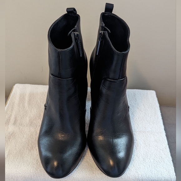 Nine West Moyen Bootie - Picture 2 of 8